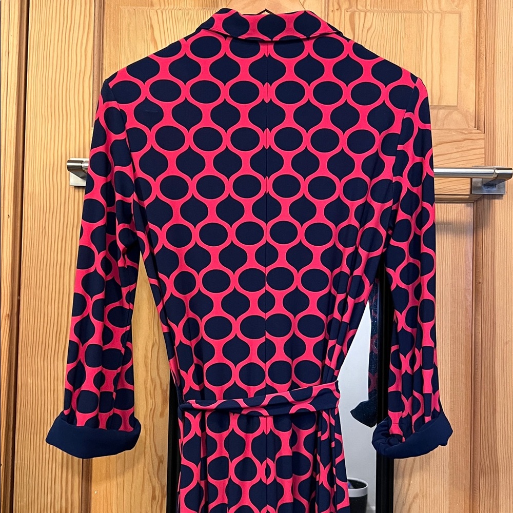 Diane Von Furstenberg Pink and Navy Circle Dress - Picture 8 of 11